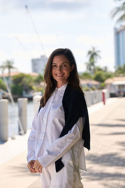 Cotton Swing Back Shirt - White