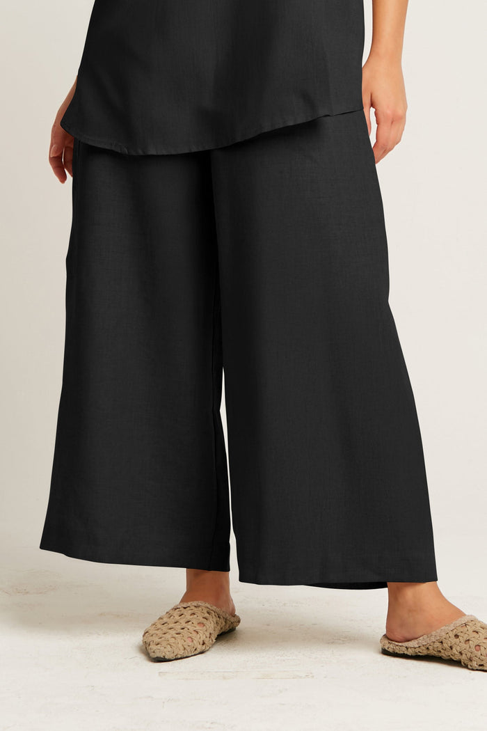 Handkerchief Linen Crop Gaucho Pants - Black