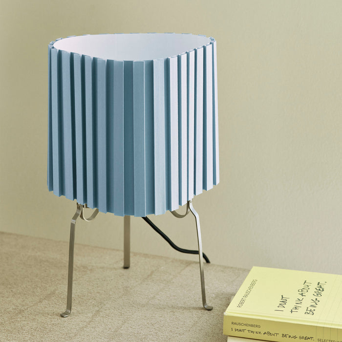 HAY - Canelé Tischleuchte | soft blue