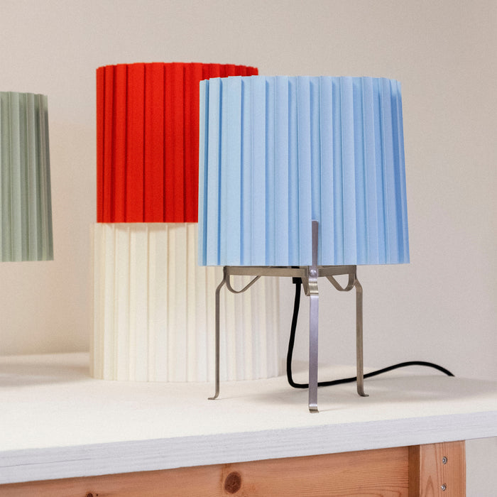 HAY - Canelé Tischleuchte | soft blue