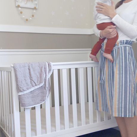 Lexie 5-in-1 Convertible Crib