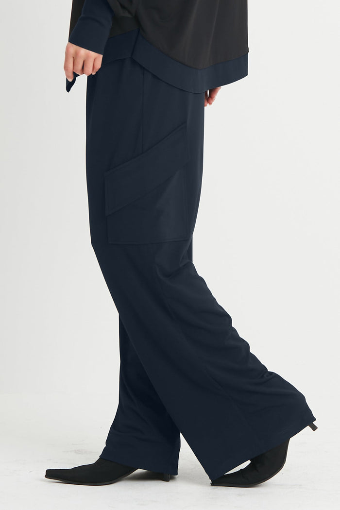 Matte Jersey Angle Pocket Pants - Midnight