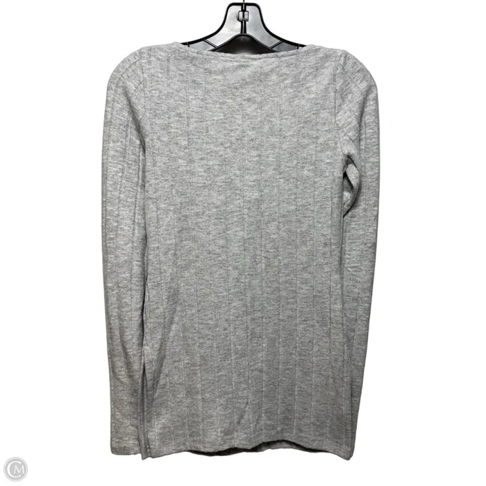 Top Long Sleeve By Anthropologie In Grey, Size: Xxs